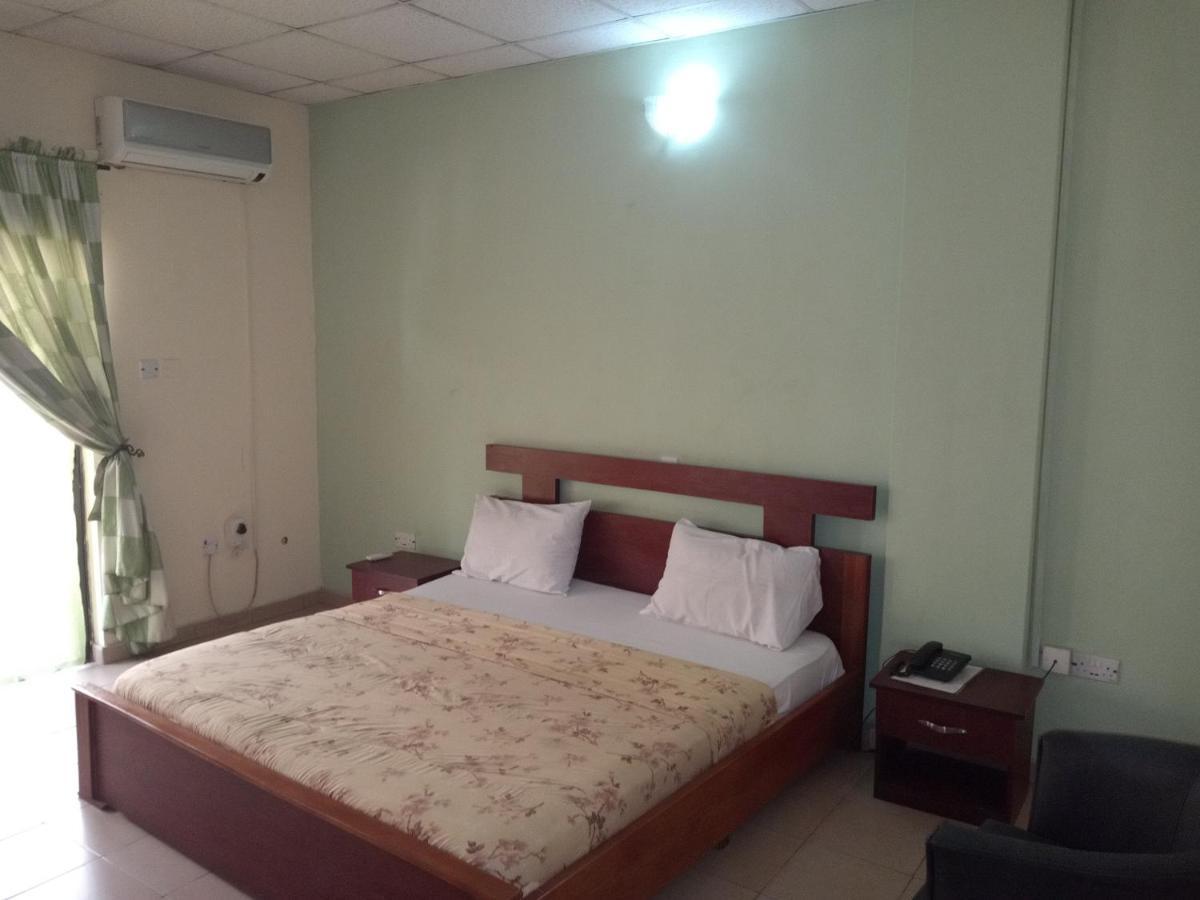 Weaver'S Hotel Abuja Exterior photo